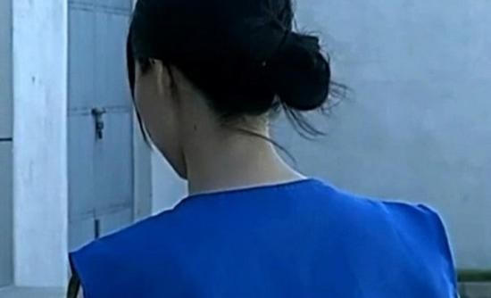 Người mẫu bị bắt khi đang thử váy cưới vì ảnh khiêu dâm