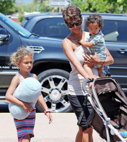 “Miêu nữ” Halle Berry ly hôn chồng thứ ba