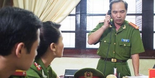 Hốt hoảng khi xem nhà báo, cô giáo trong phim Việt