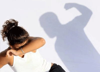 Đánh vợ nhiều lần, chồng bị quả báo