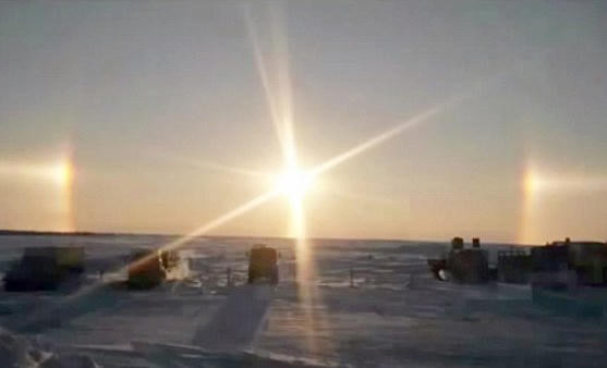 Nước Nga mọc 3 mặt trời