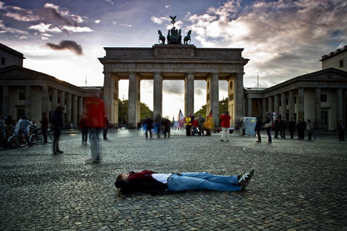 Bất ngờ với mục đích chu du khắp thế giới của một cô gái