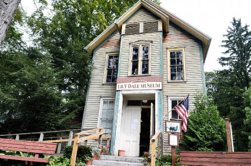 Thị trấn có thể nói chuyện với người đã khuất