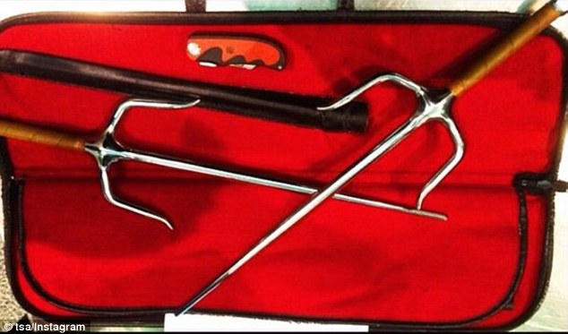 Choáng váng trước những món đồ bị giữ lại ở sân bay Mỹ