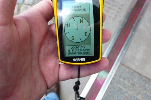 Khám phá nơi chia cắt thế giới thành hai nửa