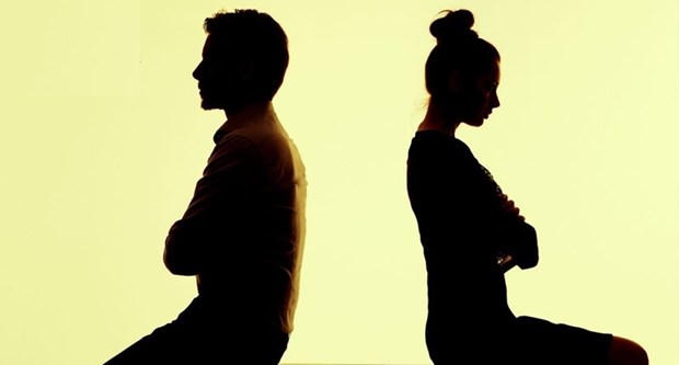 Bước vào thế giới của nhau