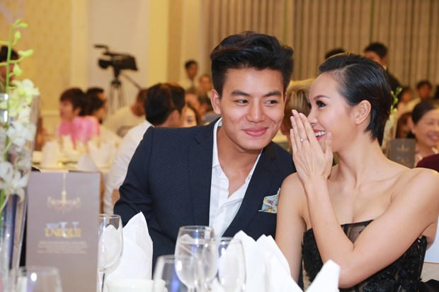 Phương Mai lén uống rượu say để quay 'cảnh nóng' 