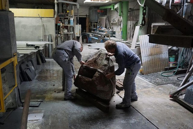 Bí mật của hòn đá có khả năng phát wifi khi đốt 