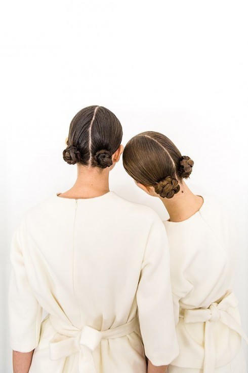 Tóc tết đang thống trị các sàn diễn thời trang