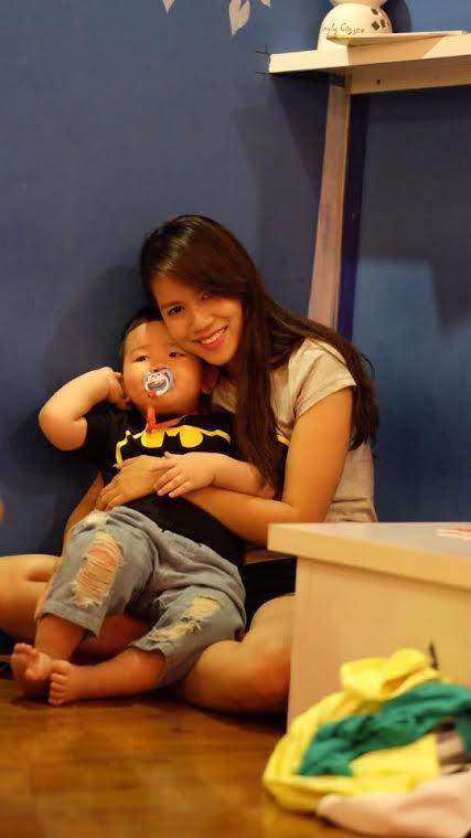 Bà mẹ đơn thân xinh đẹp “bước qua” cuộc hôn nhân cay đắng