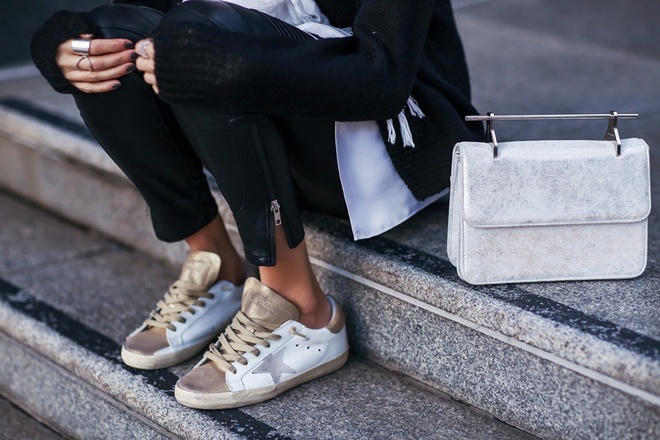 Nhờ 'Hậu duệ Mặt Trời', 'giày bẩn' được săn lùng