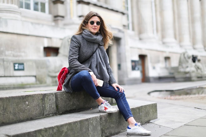 Nhờ 'Hậu duệ Mặt Trời', 'giày bẩn' được săn lùng