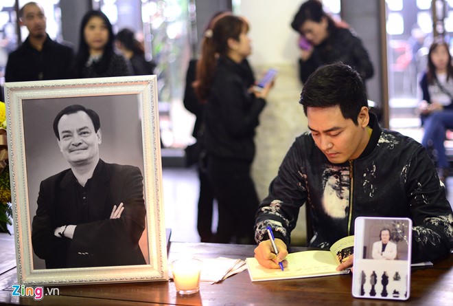 Nghệ sỹ xúc động tiễn đưa NS Thanh Tùng về cõi hư vô