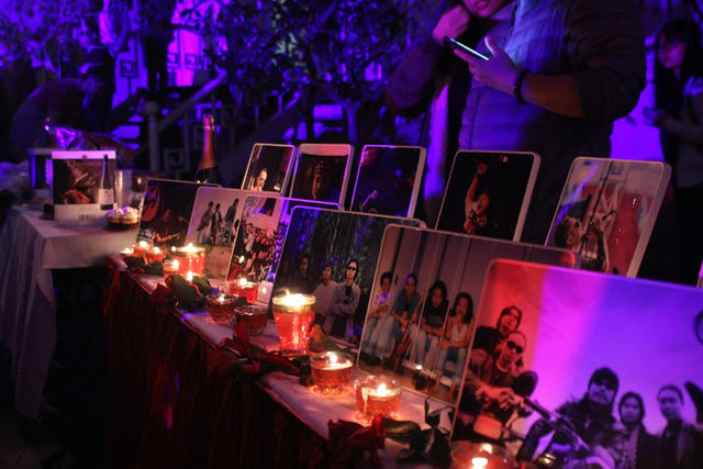 Sinh nhật Bức Tường, fan quây quần thắp nến tưởng nhớ Trần Lập 