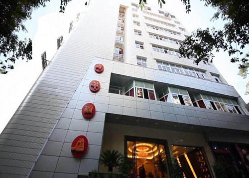 Khách bực tức vì nhặt được 35 triệu đồng trong khách sạn