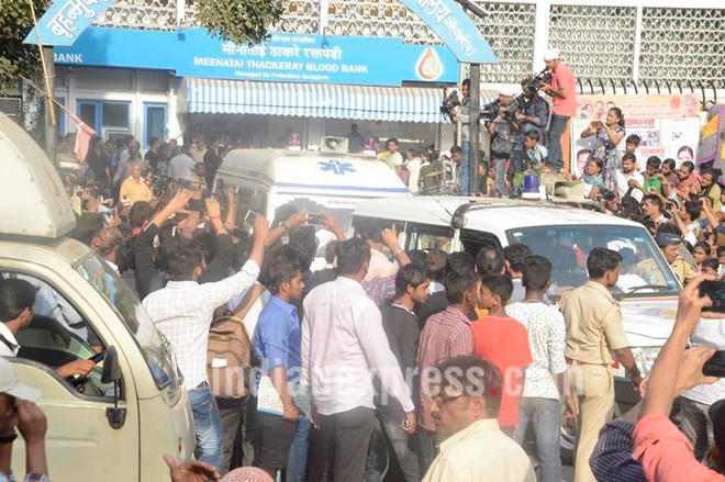 'Cô dâu 8 tuổi' Pratyusha Banerjee tự tử khi đang mang thai?