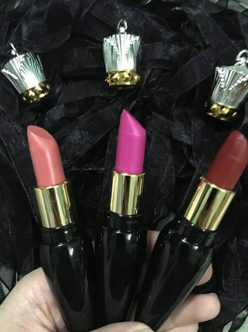 Phân biệt hàng nhái của thỏi son gây 'bão' Christian Louboutin