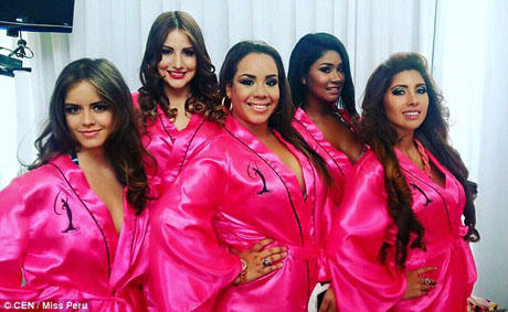 Cô gái nặng hơn 95kg bật khóc khi lọt vào... chung kết Hoa hậu