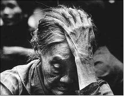 Đổi mạng sống của mẹ chỉ vì bộ đồ hàng hiệu