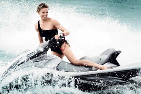 Bí quyết làm đẹp của nữ minh tinh 40 tuổi Charlize Theron