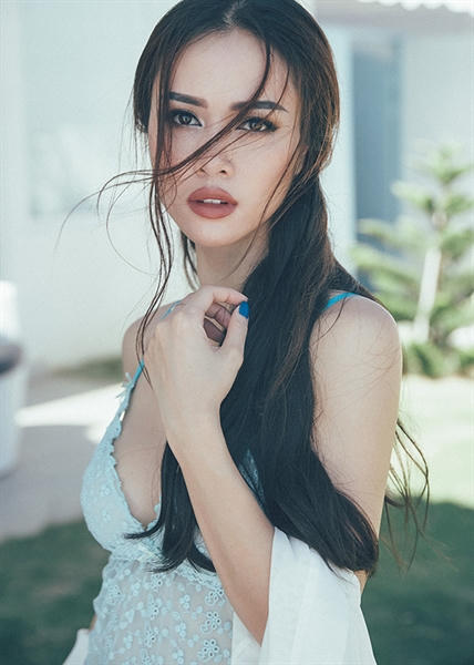 Sao Việt nào đẹp nhất khi theo trào lưu môi trầm?