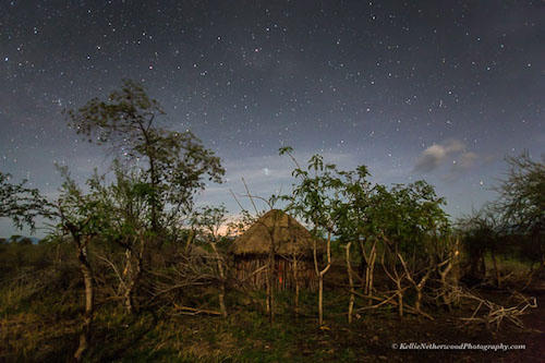 Sự thật thú vị về bộ lạc khoét môi gắn đĩa ở châu Phi