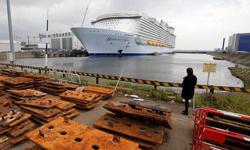 Bên trong con tàu du lịch hạng sang lớn nhất thế giới