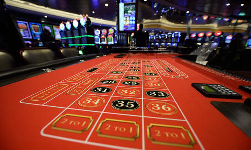 Bên trong con tàu du lịch hạng sang lớn nhất thế giới