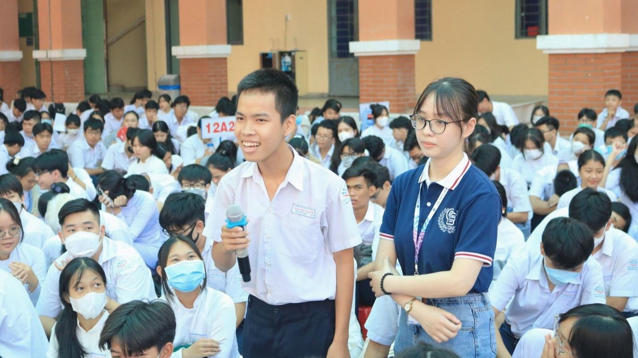 Đánh bạn có thể phạm tội hình sự