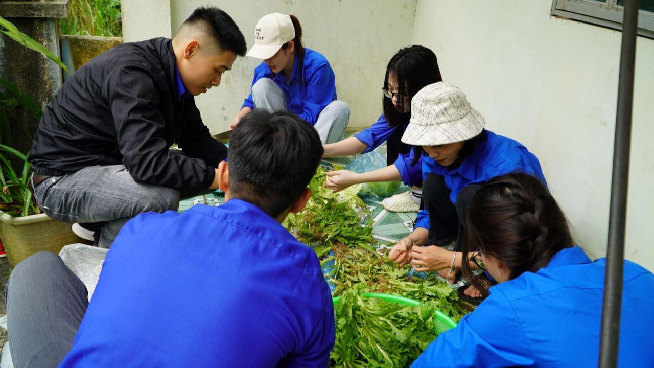Hành trình “Tháng 3 biên giới - Ấm tình Biên cương”