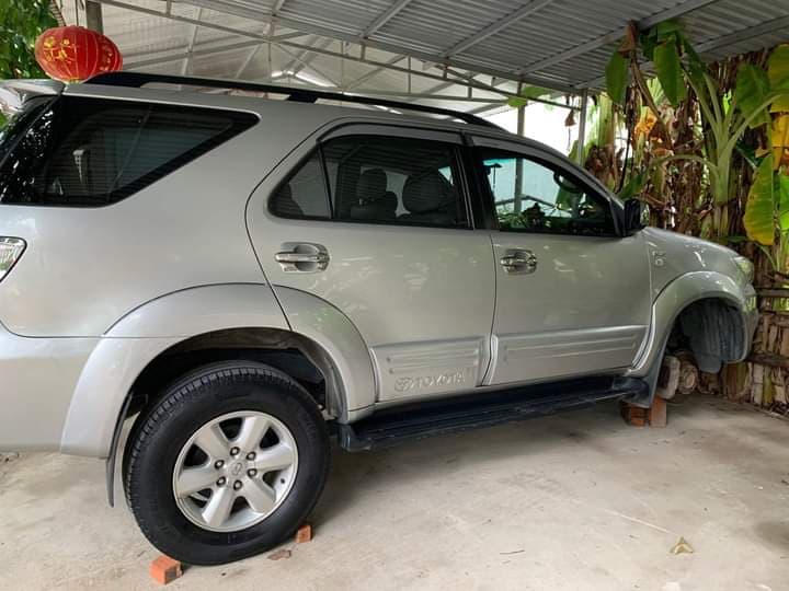 Lộ diện "tác giả" hàng loạt vụ kê gạch trộm bánh ô tô trong đêm