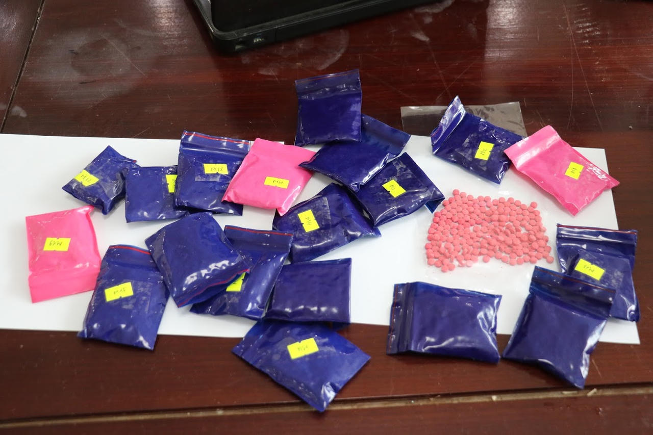 'Con nghiện' chuyên quấy phá an ninh bị bắt quả tang tàng trữ 4.000 viên hồng phiến