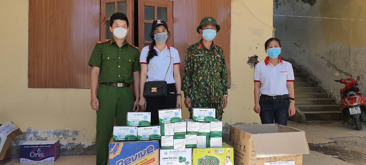 Văn phòng Đại diện báo Pháp luật Việt Nam tại Nghệ An “tiếp lửa” cho tuyến đầu chống dịch