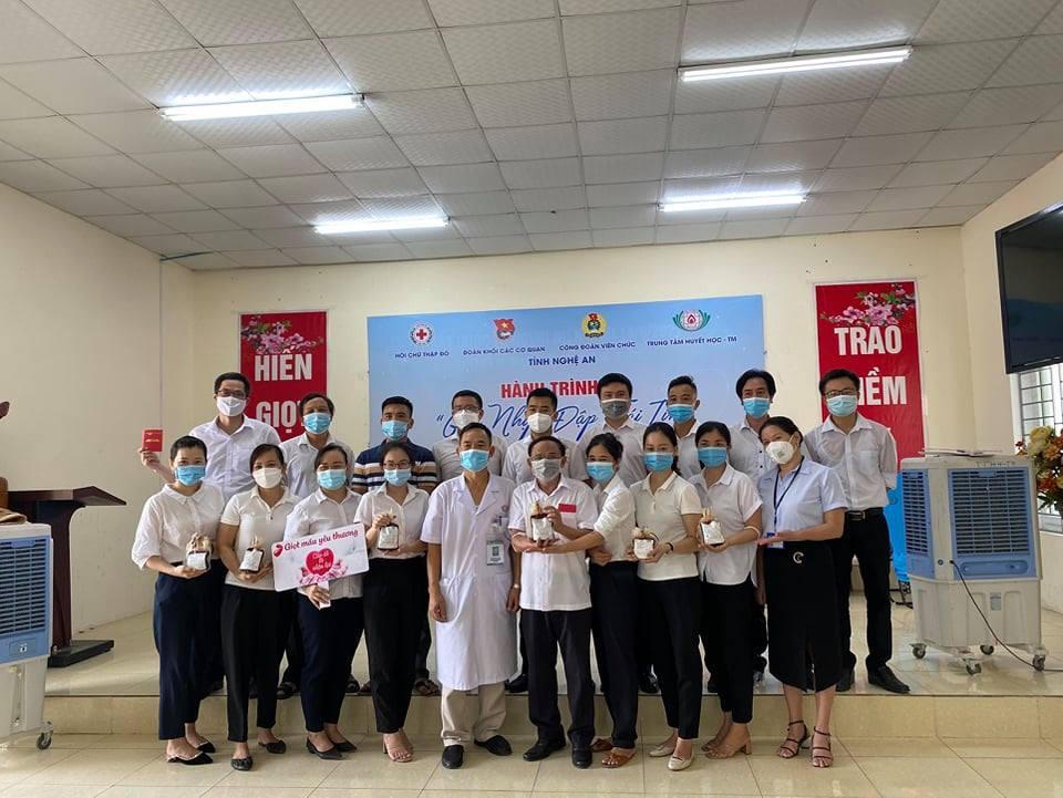 Những giọt máu hồng “cứu người” giữa mùa dịch COVID-19