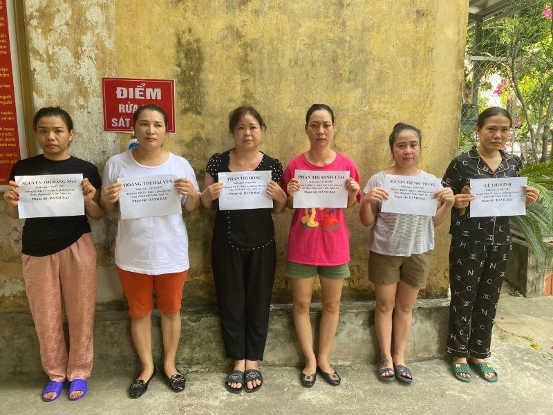 “Quý bà” 8X cầm đầu đường dây đánh bạc tiền tỷ mỗi ngày