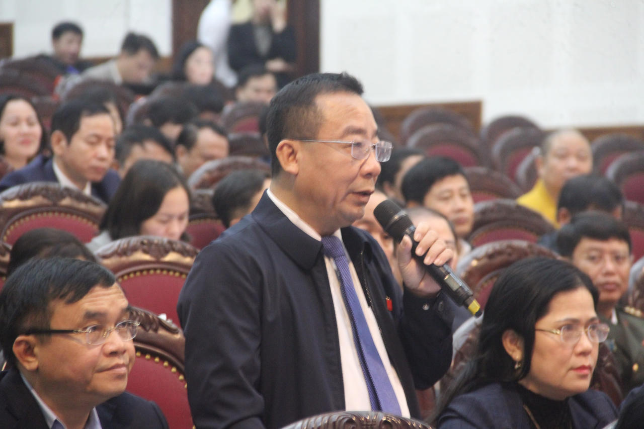 Cử tri Nghệ An đề nghị quan tâm đến chế độ cho lực lượng bảo vệ rừng