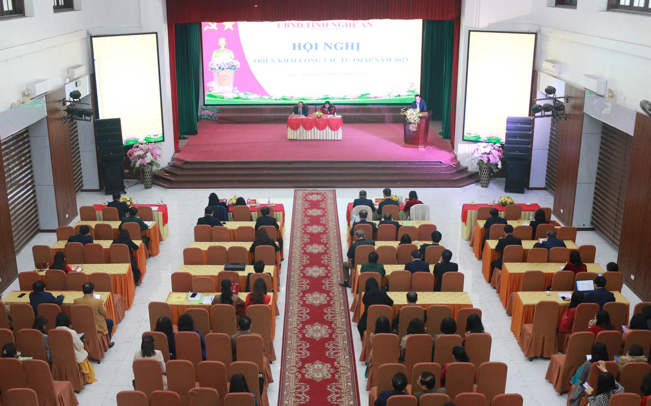 Thứ trưởng Đặng Hoàng Oanh dự Hội nghị triển khai công tác Tư pháp Nghệ An năm 2023