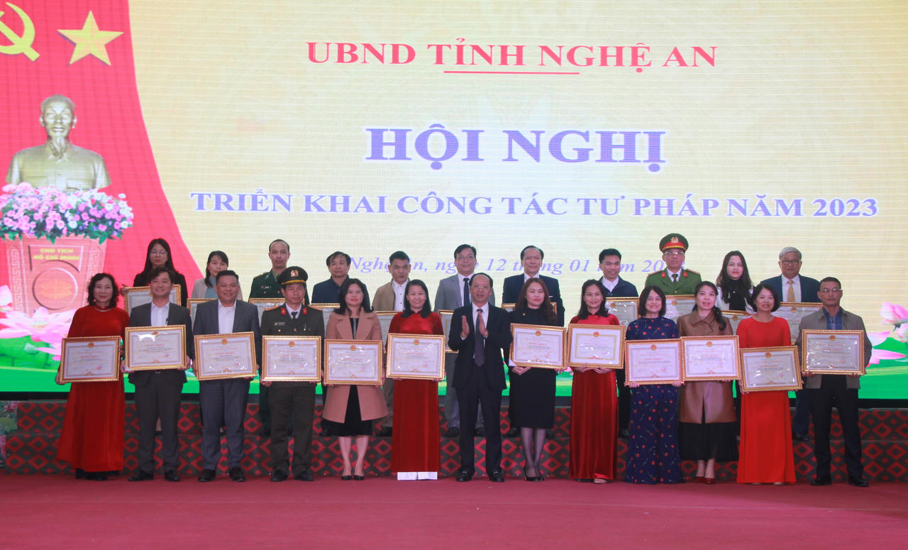 Thứ trưởng Đặng Hoàng Oanh dự Hội nghị triển khai công tác Tư pháp Nghệ An năm 2023