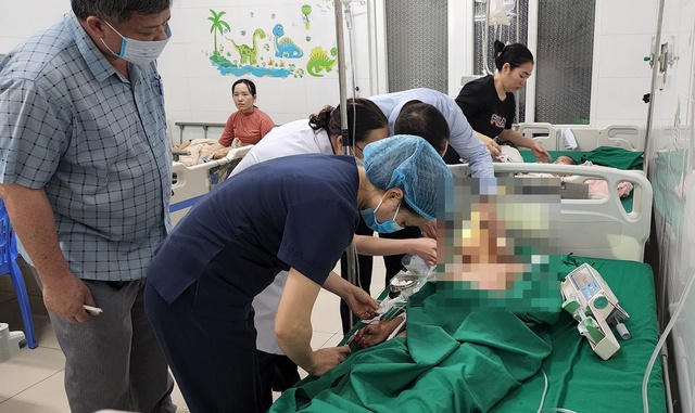 Nhân chứng kể lại vụ nổ ở gara ô tô khiến 6 người thương vong