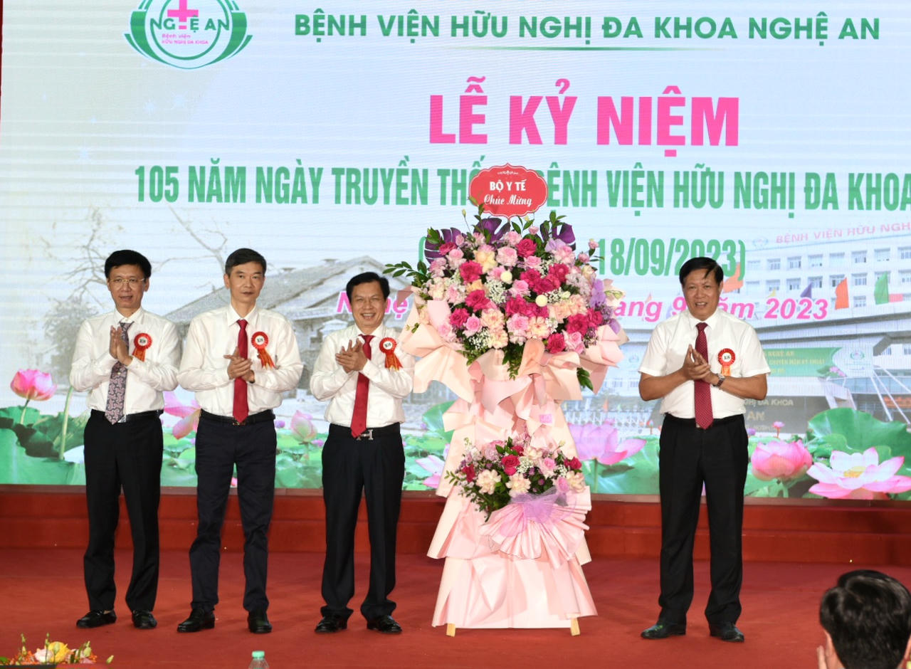 Bệnh viện Hữu nghị Đa khoa Nghệ An 105 năm xây dựng và phát triển