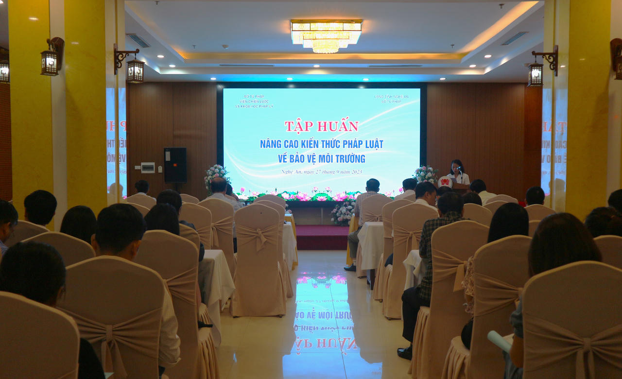 Nâng cao kiến thức pháp luật về bảo vệ môi trường cho cán bộ tư pháp, pháp chế