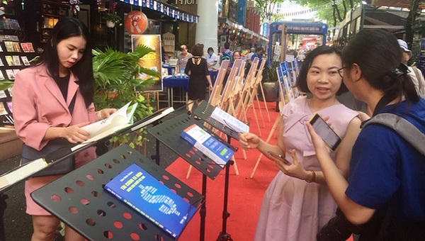 TP HCM: Khai mạc “Tuần lễ Doanh nhân và sách 2020” tại đường sách Nguyễn Văn Bình