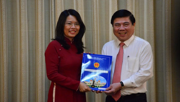 Trao quyết định bổ nhiệm Giám đốc Sở Du lịch TP HCM