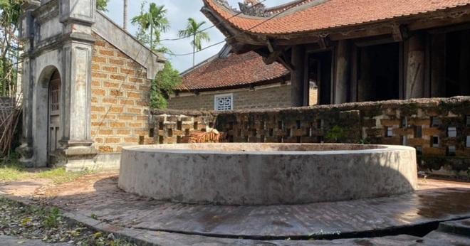 Tô vẽ gây biến dạng giếng cổ, đoàn làm phim hài Tết bị xử phạt