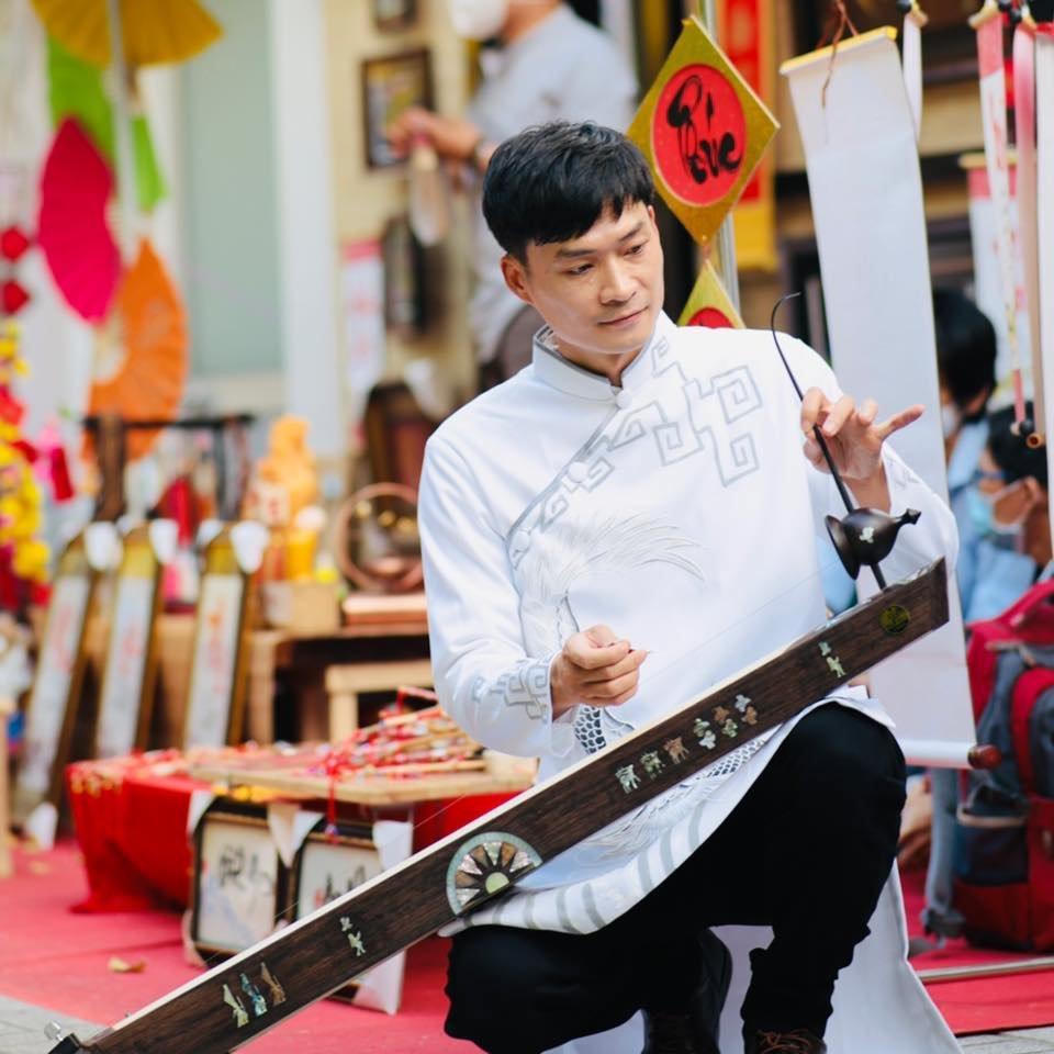 Gieo tiếng đàn bầu vào âm nhạc hiện đại