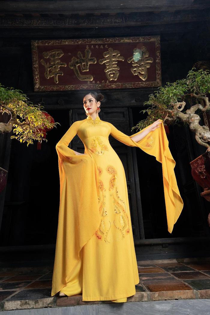 Đỗ Trịnh Hoài Nam giới thiệu bộ sưu tập "Giấc mơ" tại Lễ hội Áo dài TPHCM