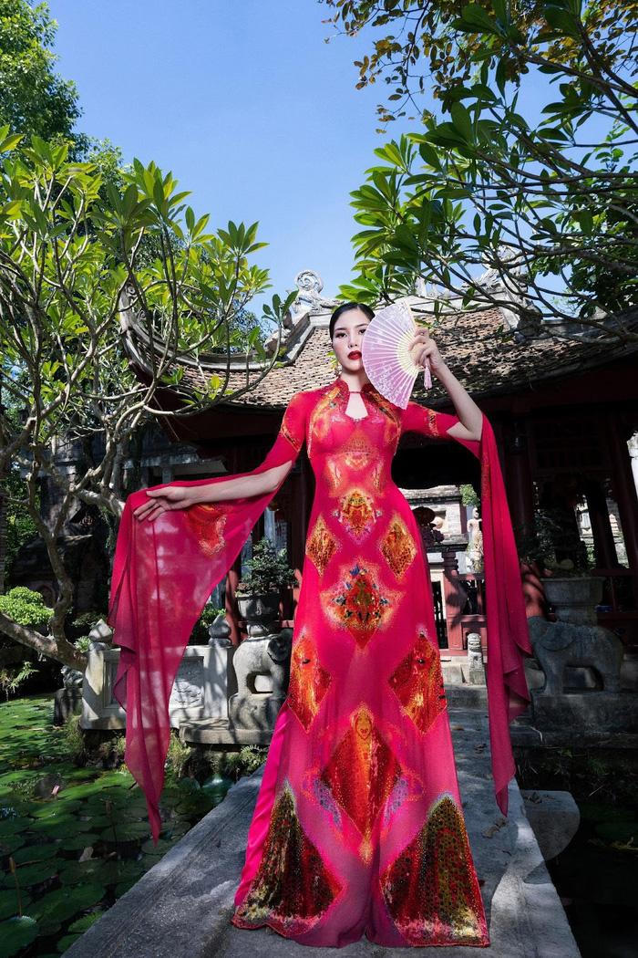 Đỗ Trịnh Hoài Nam giới thiệu bộ sưu tập "Giấc mơ" tại Lễ hội Áo dài TPHCM