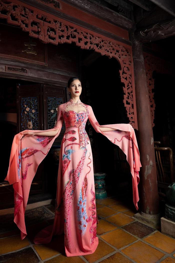 Đỗ Trịnh Hoài Nam giới thiệu bộ sưu tập "Giấc mơ" tại Lễ hội Áo dài TPHCM