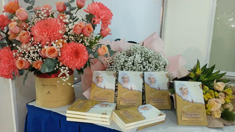 Thiên thần 6 chân” Trần Trà My vượt qua chính mình, ra mắt quyển sách thứ 5