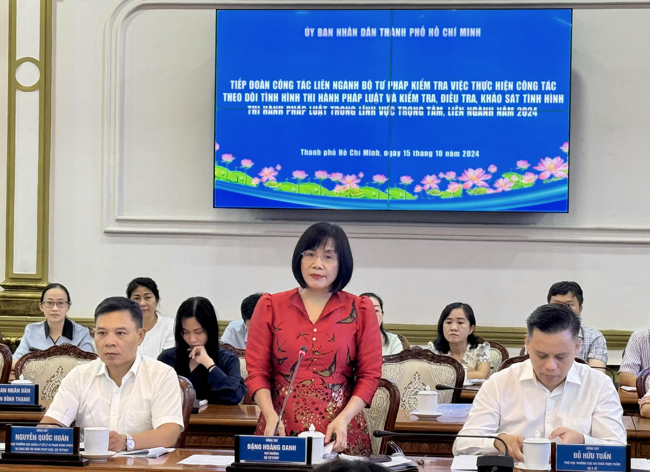 Bộ Tư pháp kiểm tra việc thi hành pháp luật trong lĩnh vực trọng tâm tại TPHCM